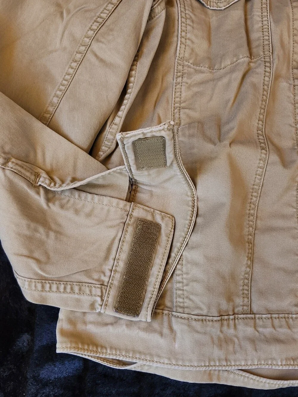 Levis Khaki Commuter Trucker Jacket Medium - Picture 6 of 12